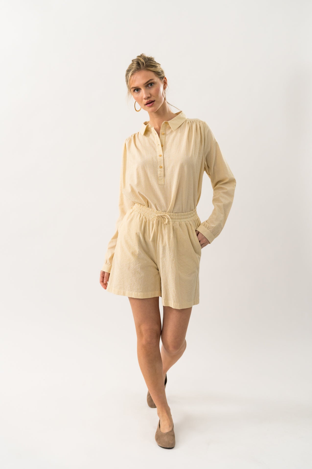 LariLL Shirt - Camel
