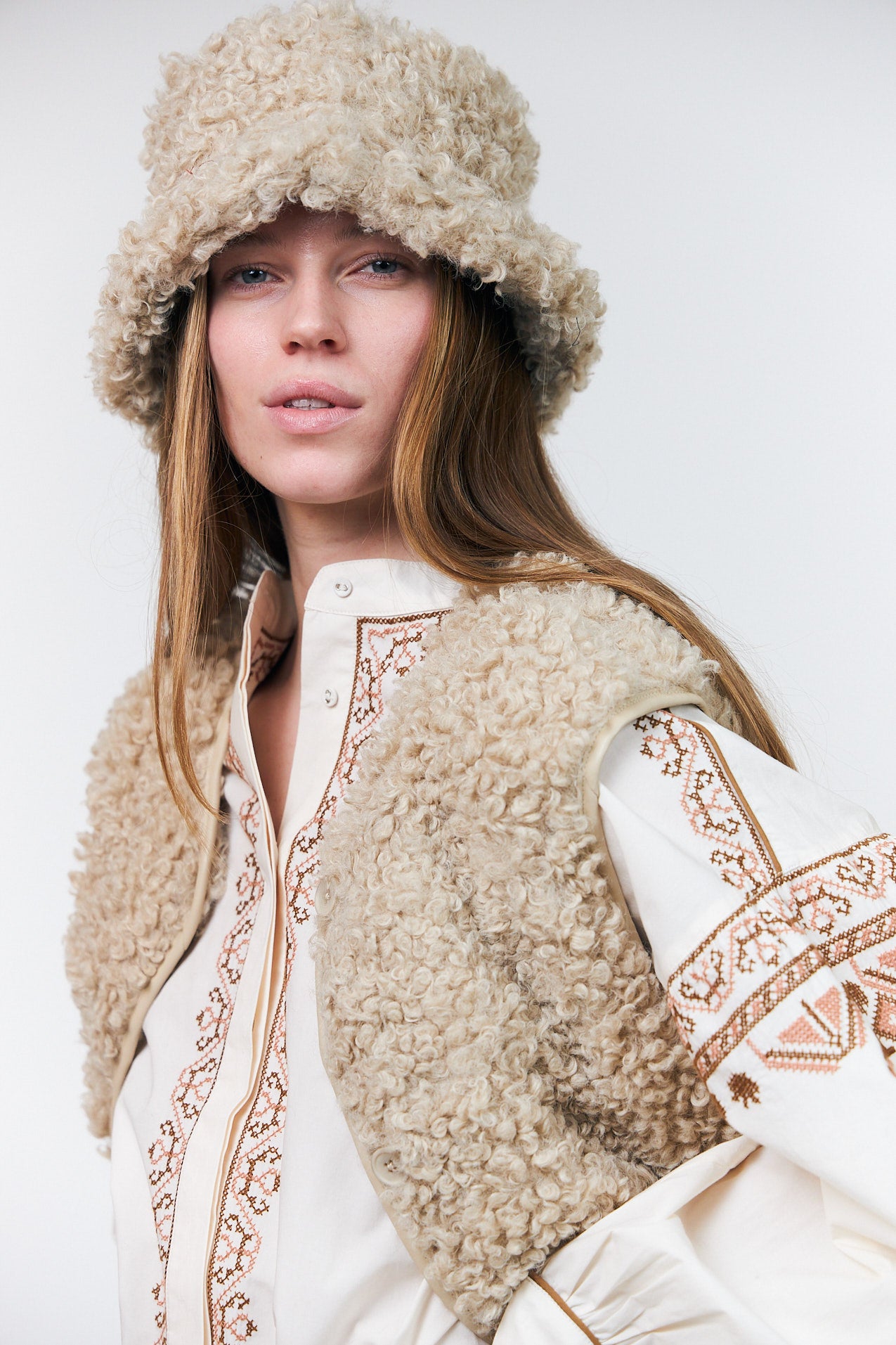 Lollys Laundry VadaLL Vest Outerwear 04 Sand