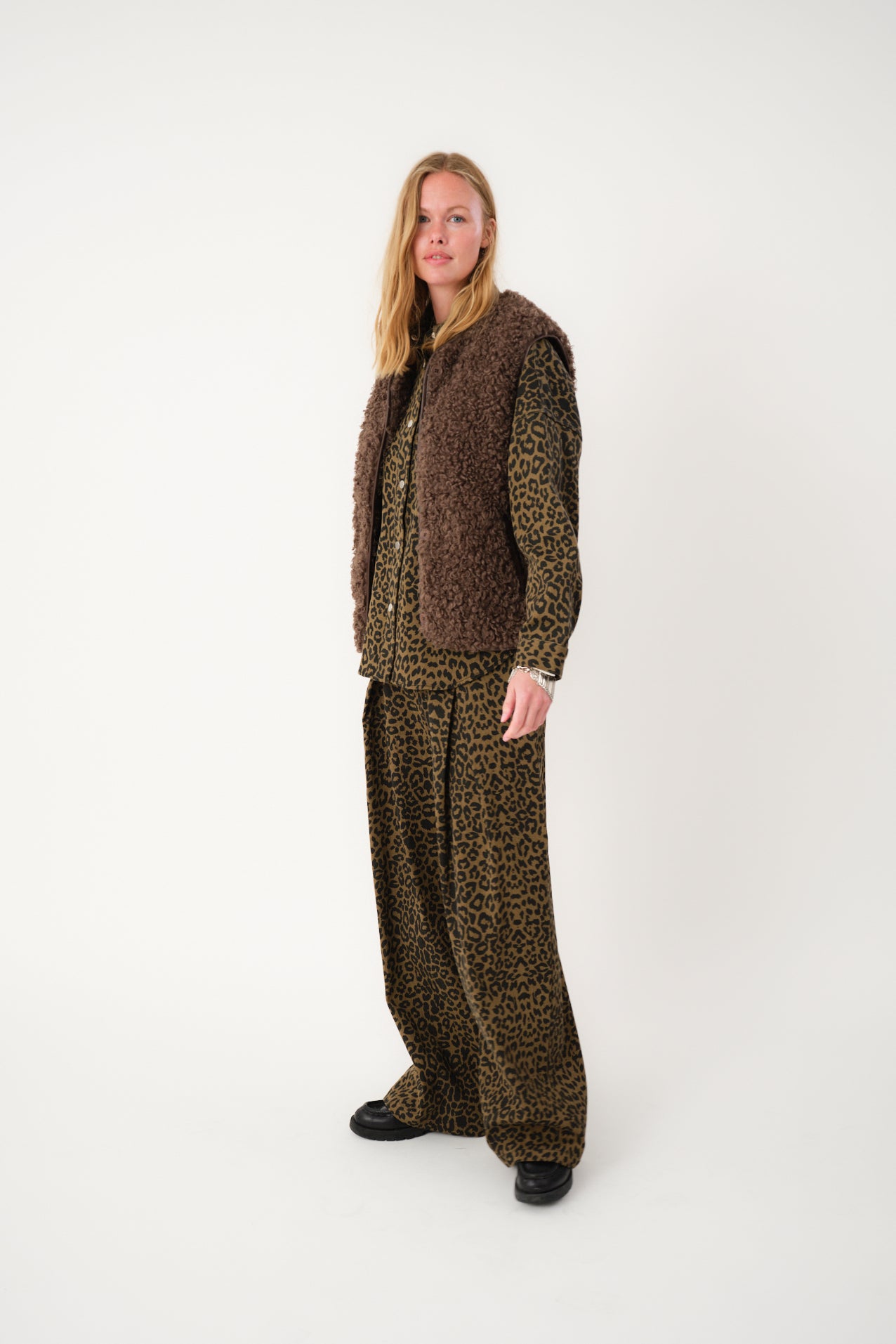 VadaLL Vest - Dark Mokka