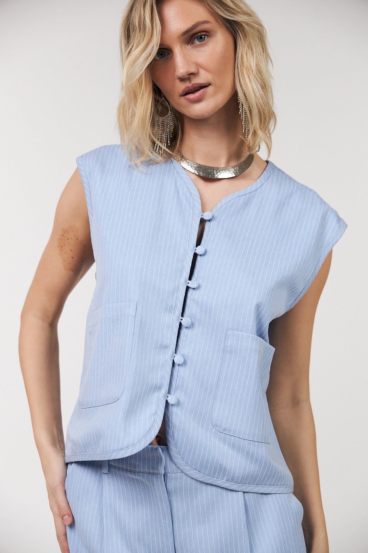 AbbeyLL Vest - Light Blue