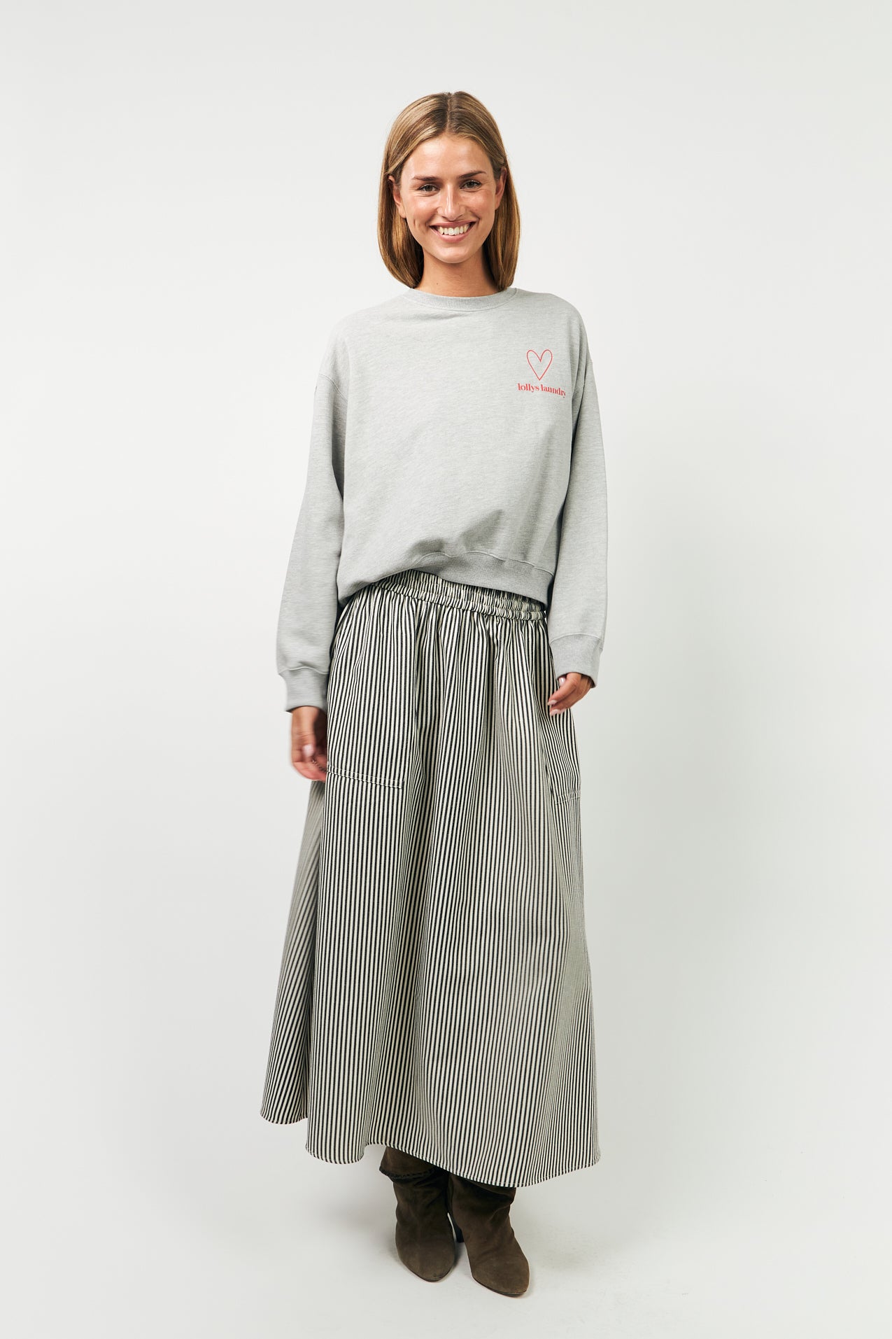AkaneLL Maxi Skirt - Black
