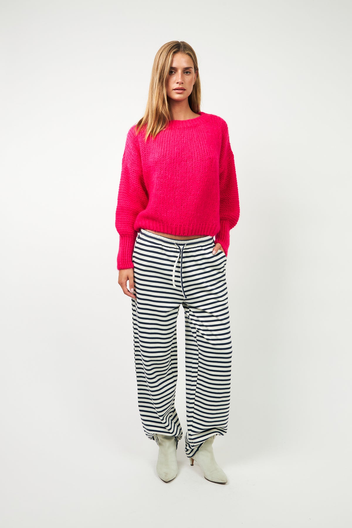 IsoldeLL Knit Jumper - Neon Pink