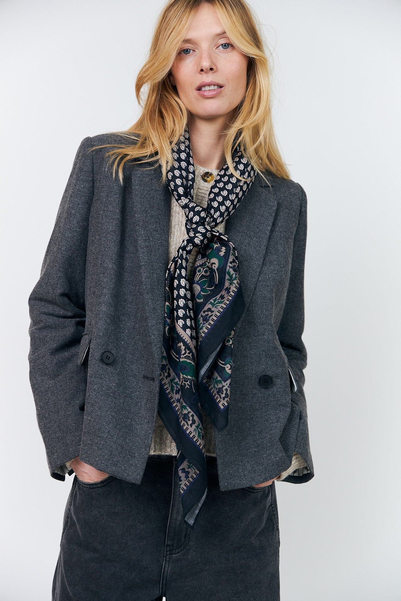 JillLL Scarf - Black