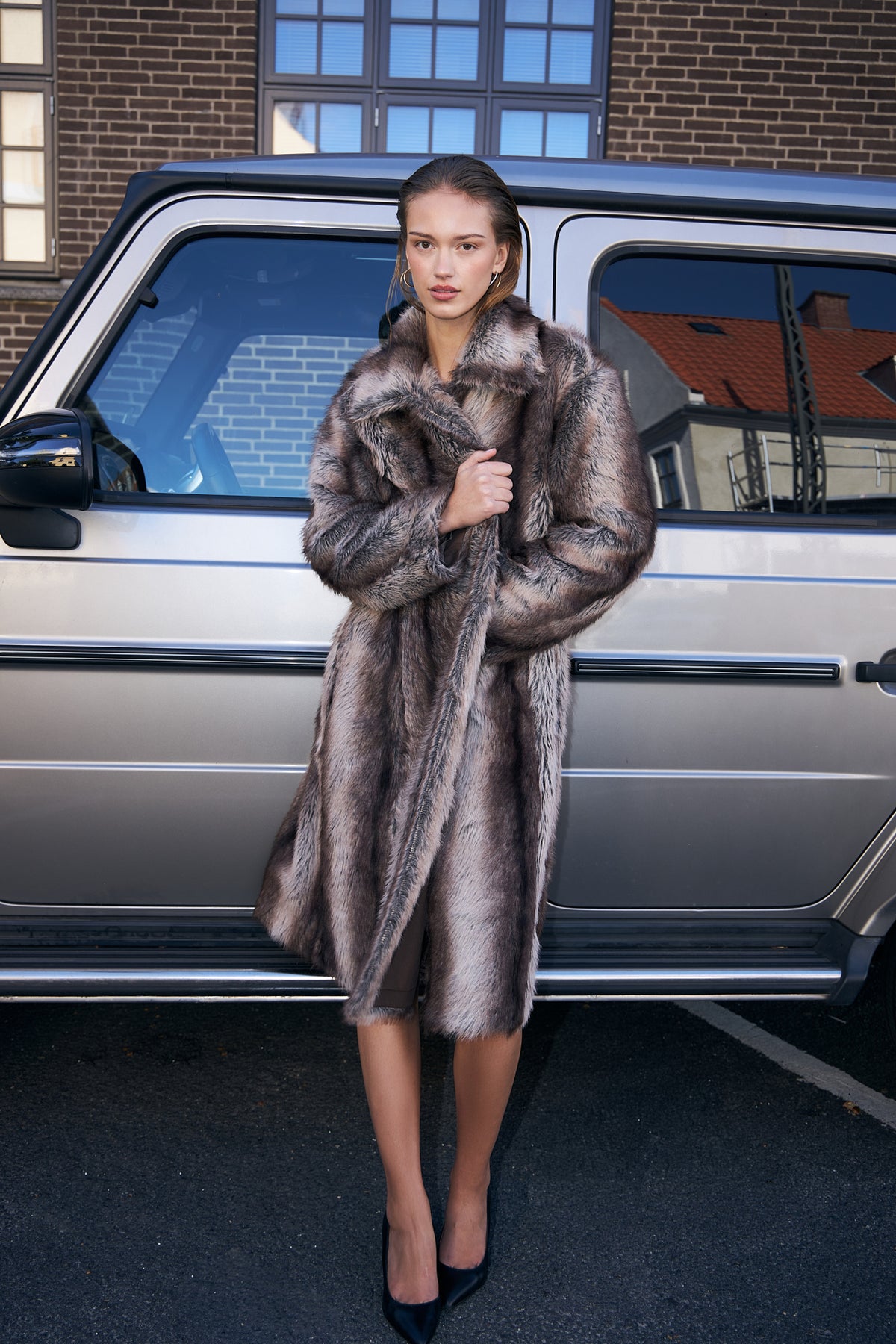 PetuniaLL Long Faux Fur Jacket - Brown